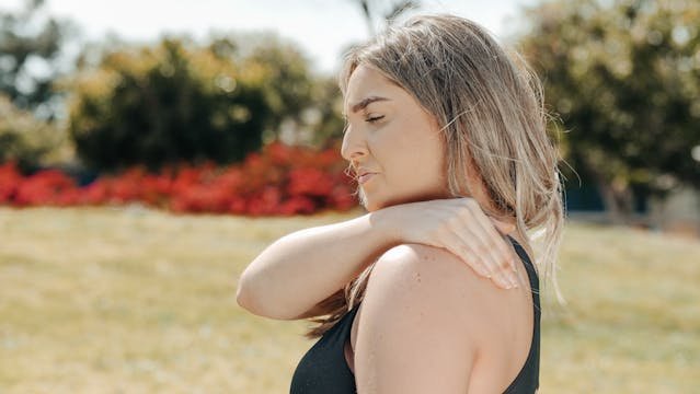 chiropractor for shoulder pain
